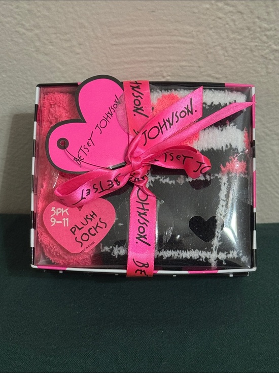 Betsey Johnson Other - Betsey Johnson Black & Hot Pink Plush Sock Gift Set (3-Pack)